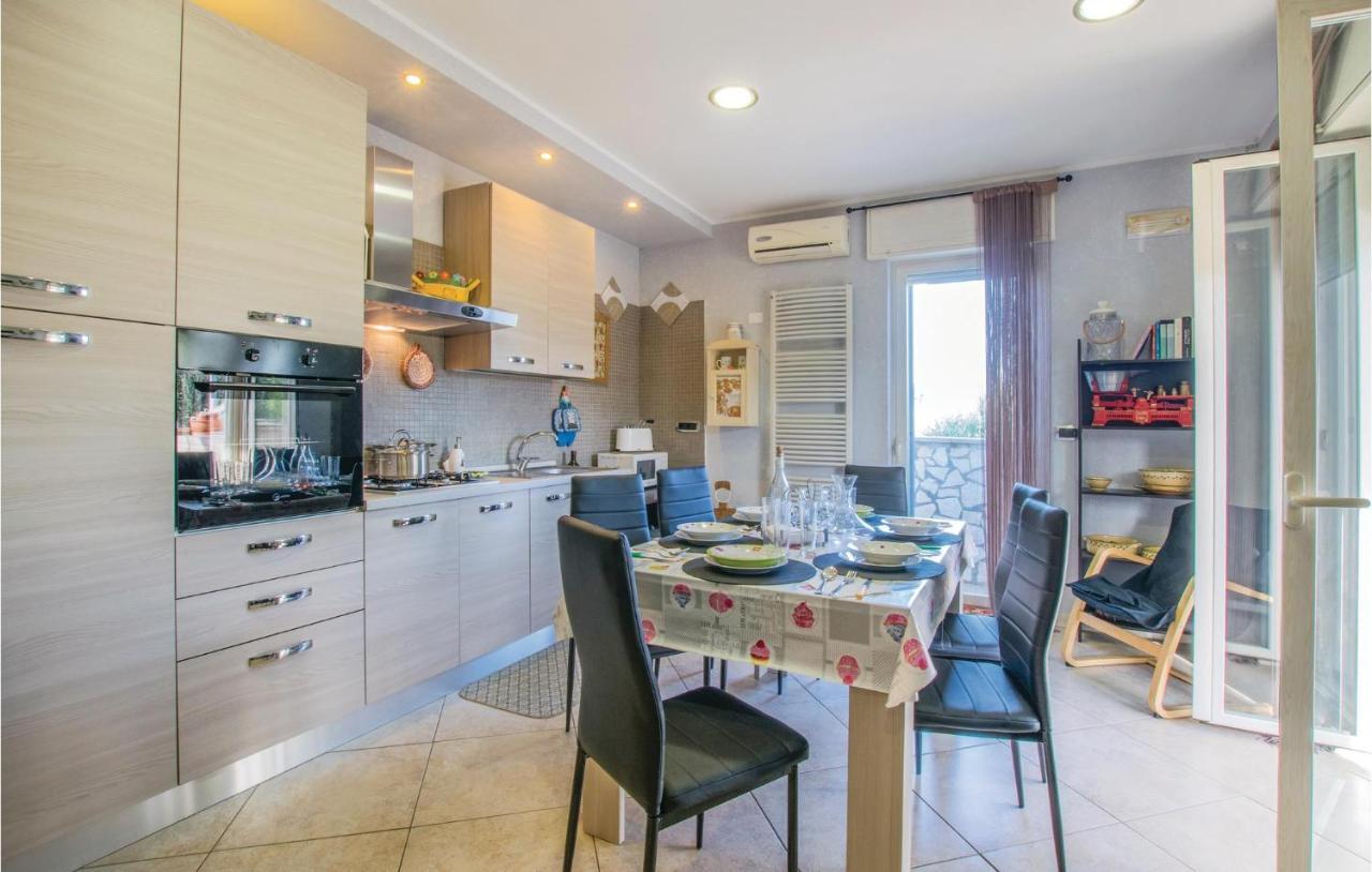 Awesome Apartment In Bari With Wifi Exterior foto